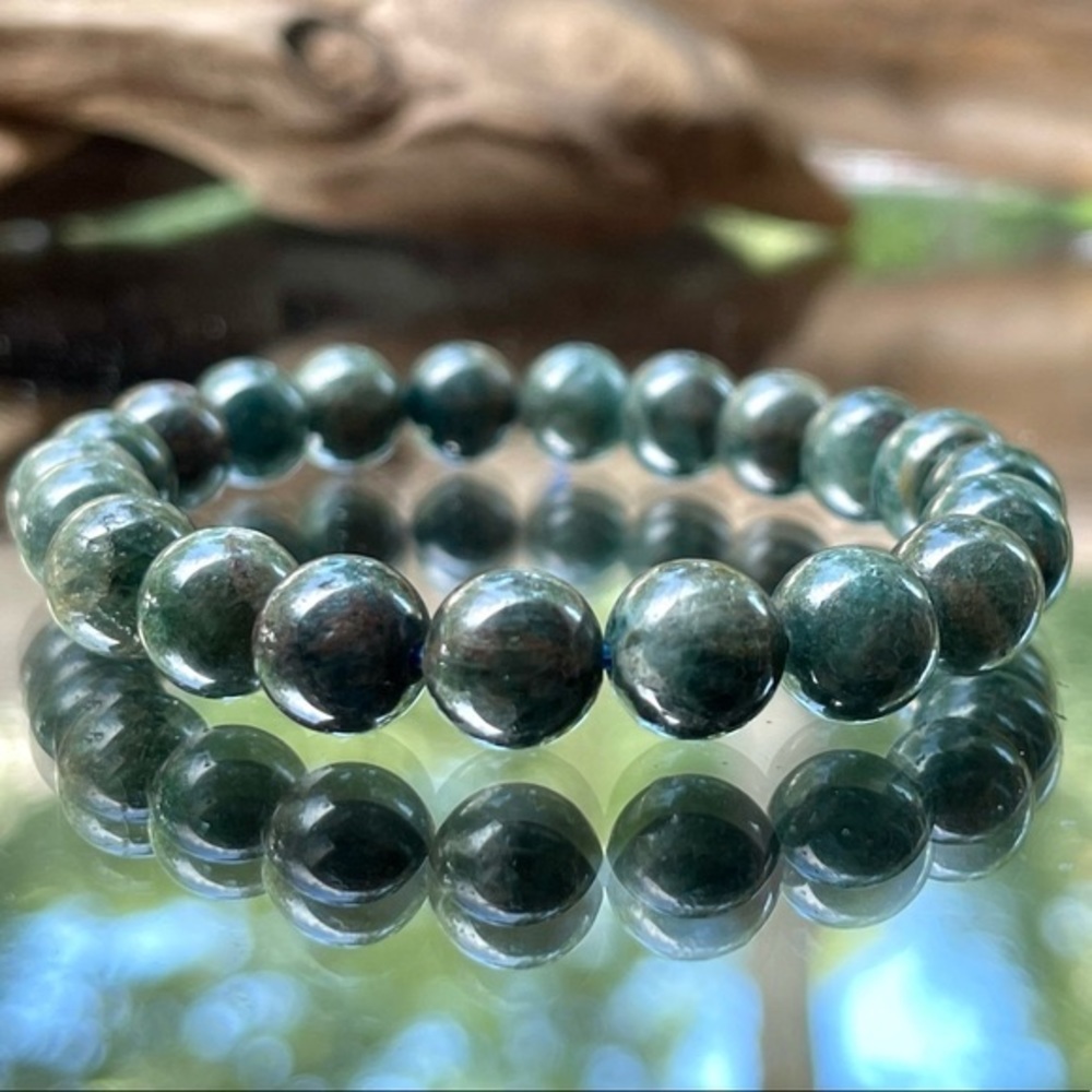 9mm Emerald-Green Hiddenite Crystal Bracelet